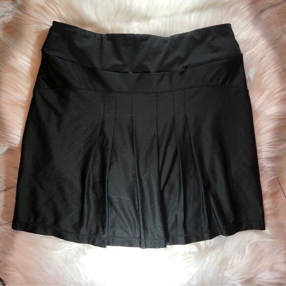 Peter Millar Black Mesh Pleated Golf Skirt Skort S - Picture 2 of 6